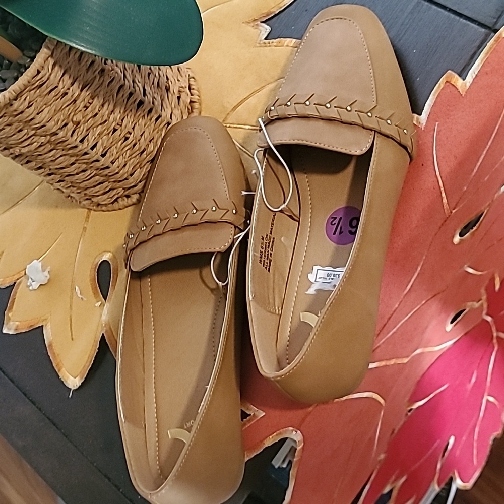 Flat Shoes